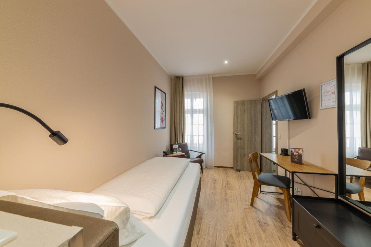 Hof Ehrenfels 3*